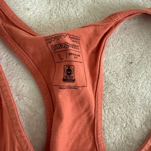 Patagonia set of two racerback Tank Tops size L - Picture 3 of 8